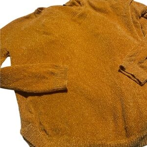 New Directions  size large Cozy Mustard crew neck Sweater excellent